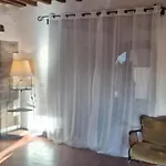 Дом отдыха In Tuscany With View And Swimming Pool *