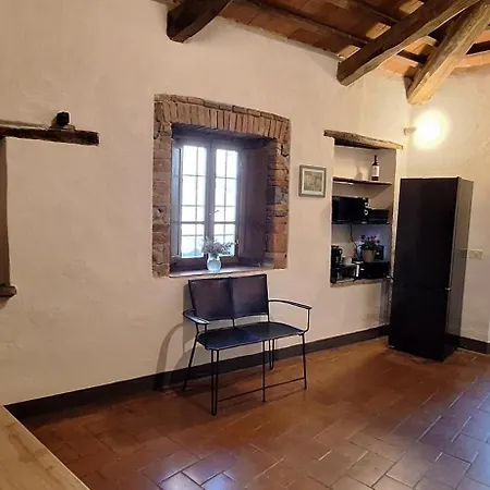 In Tuscany With View And Swimming Pool Дом отдыха
