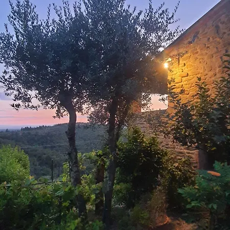Дом отдыха In Tuscany With View And Swimming Pool *