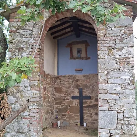 Дом отдыха In Tuscany With View And Swimming Pool Rapale